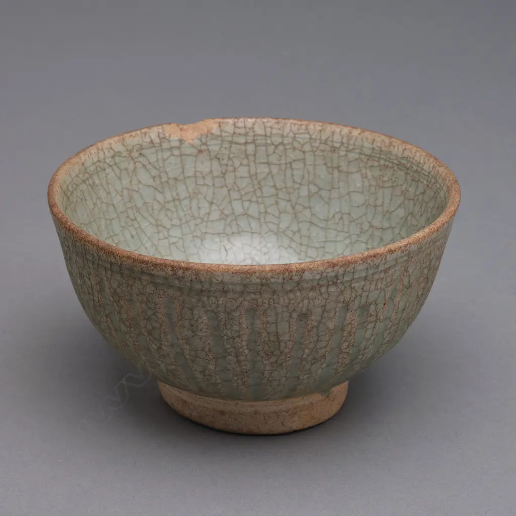 Sawankhalok stoneware bowl - 13thC - 16thC Image 1++